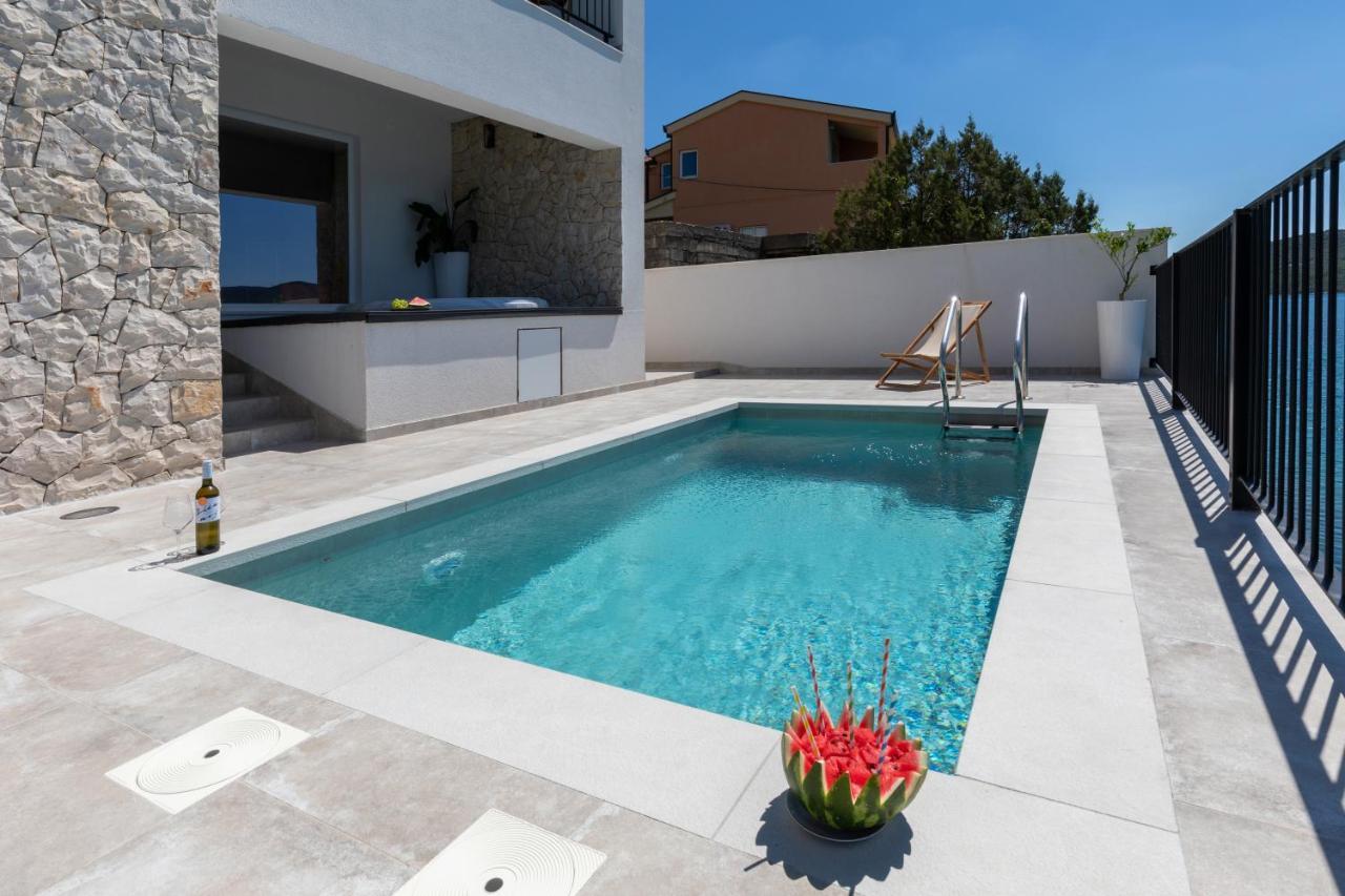 Villa Simpleza クレック エクステリア 写真