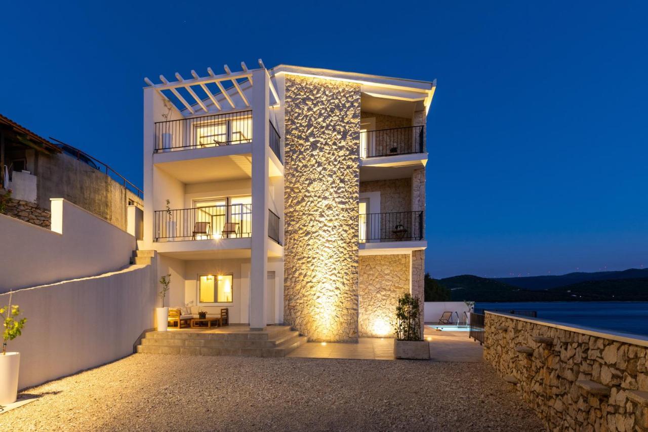 Villa Simpleza クレック エクステリア 写真